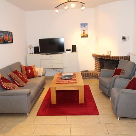 Max Apartment Греетзиел Екстериор снимка